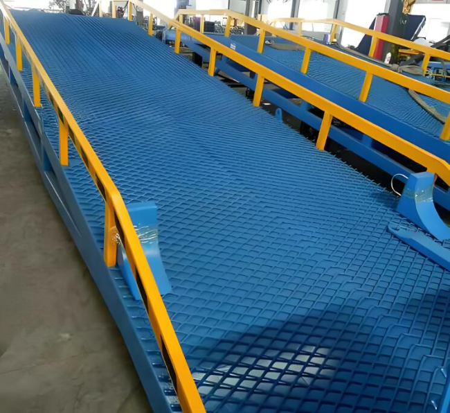 墨脱移动式液压登车桥